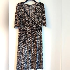 Connected Apparel Size 12 Animal print dress